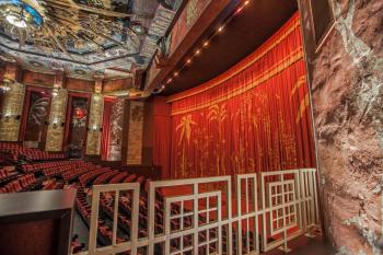 TCL Chinese Theatre, Hollywood, Los Angeles: Hollywood: Auditorium from House Right side corridor