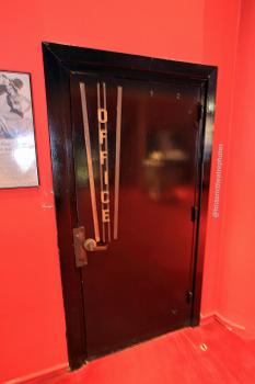 Earl Carroll Theatre, Hollywood, Los Angeles: Hollywood: Door to Offices