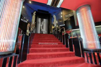 Earl Carroll Theatre, Hollywood, Los Angeles: Hollywood: Imperial staircase to Lounges from side