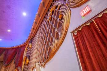 Fox Theater Bakersfield, California (outside Los Angeles and San Francisco): Wall Detail