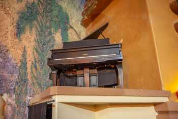 Visalia Fox Theatre, California (outside Los Angeles and San Francisco): Remotely-Controlled Piano House Left