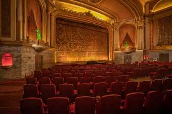 Grand Lake Theatre, Oakland, San Francisco Bay Area: Auditorium from left