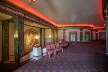 Grand Lake Theatre, Oakland, San Francisco Bay Area: Balcony Lobby