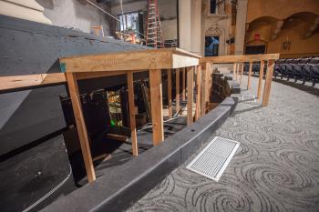 Pasadena Playhouse, Los Angeles: Greater Metropolitan Area: Orchestra Pit with Temporary Rostra