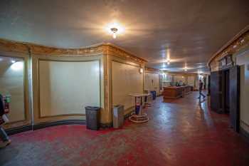 Riviera Theatre, Chicago, Chicago: Balcony Lobby level