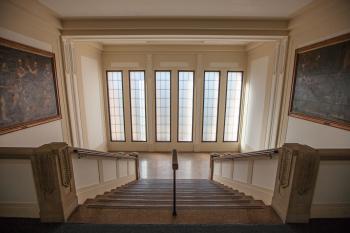 Pasadena Scottish Rite, Los Angeles: Greater Metropolitan Area: Grand Staircase from Balcony level