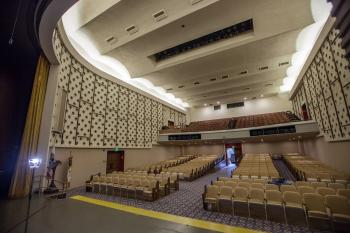 Pasadena Scottish Rite, Los Angeles: Greater Metropolitan Area: Auditorium from Stage Right Forestage