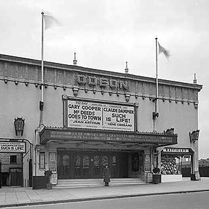 Avenue Theatre (photo credit Cinema Treasures user Granola)