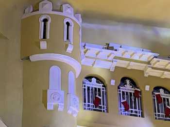 Elmwood Theatre: Proscenium Closeup