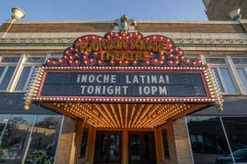 Fountain Square Theatre: Entrance Closeup