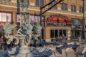 Fountain Square Theatre: Exterior beside Fountain Square