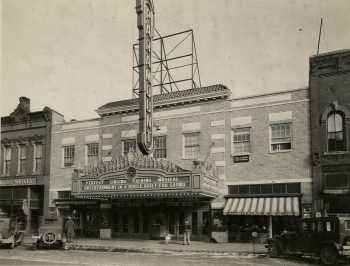 Exterior in 1929, courtesy of the <i>University of Minnesota</i> (JPG)