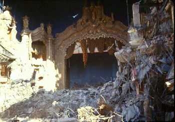 Demolition of the theatre in September 1965, courtesy <i>Louis Grell Foundation</i> (JPG)