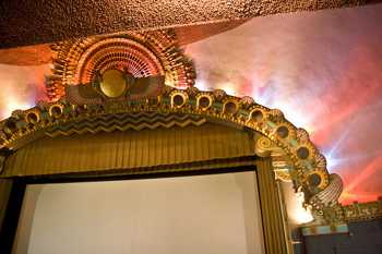 Parkway Theater: Proscenium Arch, courtesy <i>Paula Wirth</i>