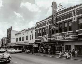 Exterior in 1958, courtesy Wikipedia user <i>Bryan Weinstein</i> (JPG)