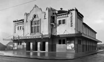 Exterior, date unknown, courtesy Cinema Treasures user <i>Mike_Blakemore</i> (JPG)