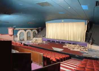 Interior in late 1990s / early 2000s, courtesy <i>Scottish Cinemas</i> (JPG)