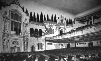 Auditorium in the late 1920s, courtesy Cinema Treasures user <i>LouRugani</i> (JPG)