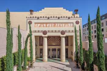 Alex Theatre, Glendale: Entrance