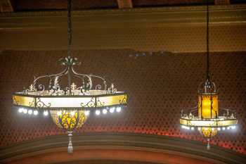 Balboa Theatre, San Diego: Chandeliers Closeup