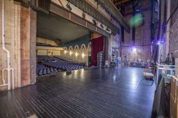 Barrymore Theatre, American Midwest (outside Chicago): Upstage Left