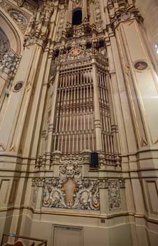 Copley Symphony Hall, San Diego: Organ Chamber House Right