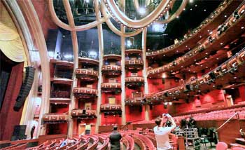 Dolby Theatre, Hollywood: House Right side from Orchestra / Main Floor level