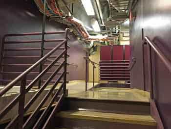Dolby Theatre, Hollywood: A typical backstage corridor
