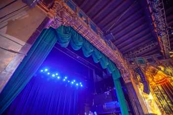 Fonda Theatre, Hollywood: Stage and Ceiling from Orchestra