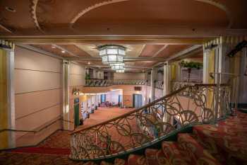 Fox Theater Pomona, Los Angeles: Greater Metropolitan Area: Lobby at Mezzanine level