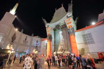 Hollywood Boulevard Entertainment District: TCL Chinese Theatre at night