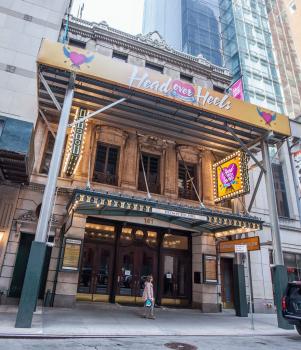 Hudson Theatre, New York: Facade 2