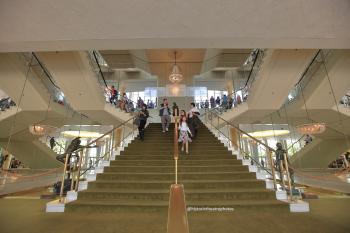 Los Angeles Music Center, Los Angeles: Grand Staircase