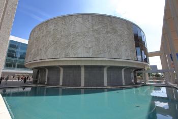 Los Angeles Music Center, Los Angeles: Taper and Reflecting Pool