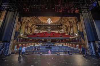 Midland Theatre, Kansas City, American Midwest (outside Chicago): Auditorium from Stage