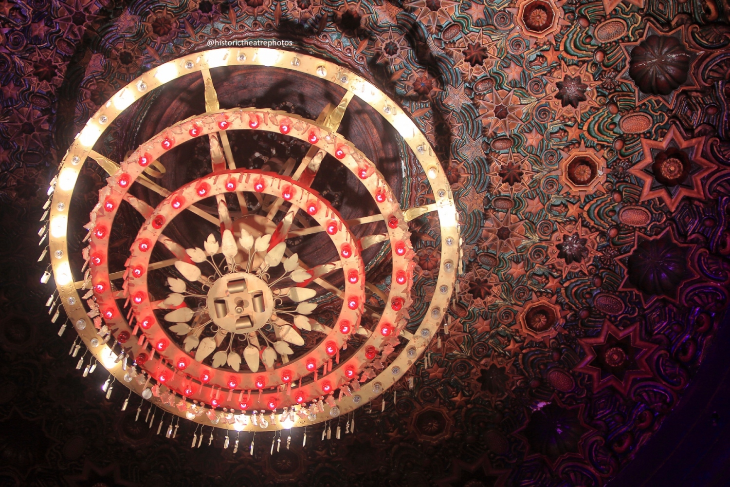 Million Dollar Theatre, Los Angeles: Chandelier and detail of Dome