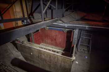Odeon Richmond, United Kingdom: London: Organ Lift
