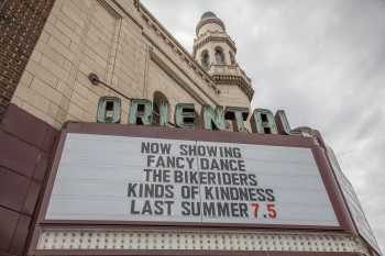 Oriental Theatre, Milwaukee, American Midwest (outside Chicago): Marquee