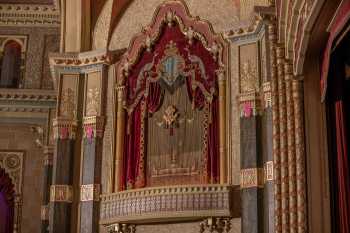 Oriental Theatre, Milwaukee, American Midwest (outside Chicago): House Left Organ Grille