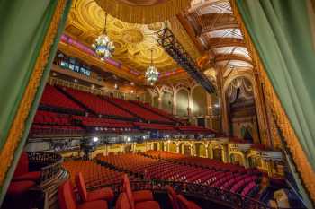 Orpheum Theatre, Los Angeles: Auditorium From Outside House Right Box