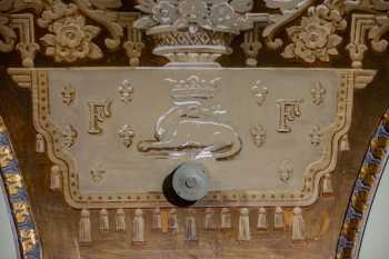 Orpheum Theatre, Los Angeles: Auditorium decoration featuring a salamander surmounted by a crown, located in the left and right rear of the auditorium at main floor level