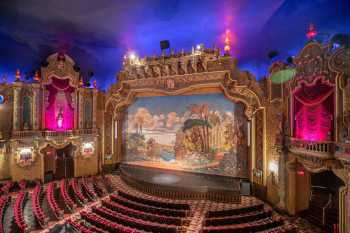 Canton Palace Theatre, American Midwest (outside Chicago): Auditorium from Balcony Right
