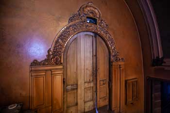 Palace Theatre, Los Angeles: Gallery Exit Doors