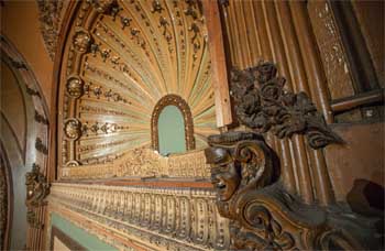 Palace Theatre, Los Angeles: Niche House Right