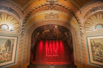 Palace Theatre, Los Angeles: Night On Broadway 2018 preset