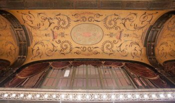 Palace Theatre, Los Angeles: Entrance Lobby ceiling