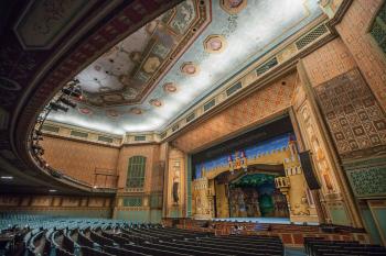 Pasadena Civic Auditorium: Orchestra right under Balcony