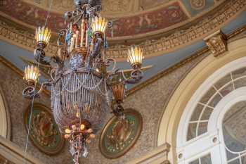 Patio Theater, Chicago, Chicago: Chandelier Closeup