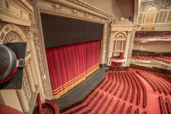 Edinburgh Playhouse, United Kingdom: outside London: Gallery Lights House Left
