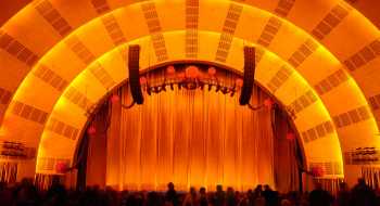 Radio City Music Hall, New York: Stage from Orchestra Rear at the 2005 Christmas Spectacular